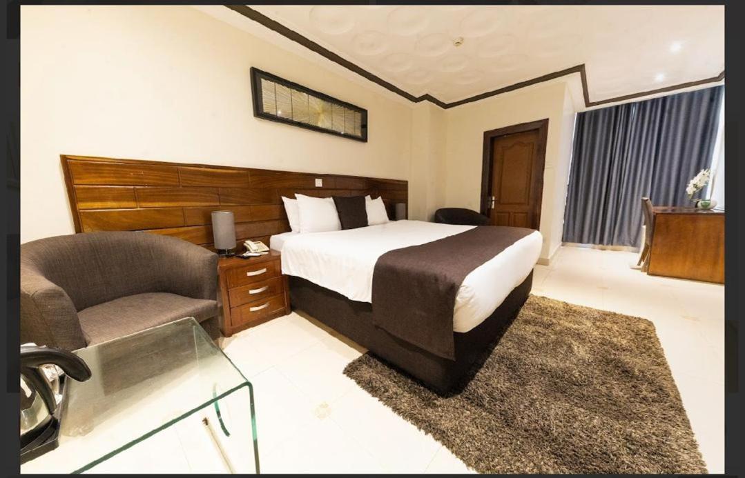 Airport West Hotel And Conference Center Accra Phòng bức ảnh